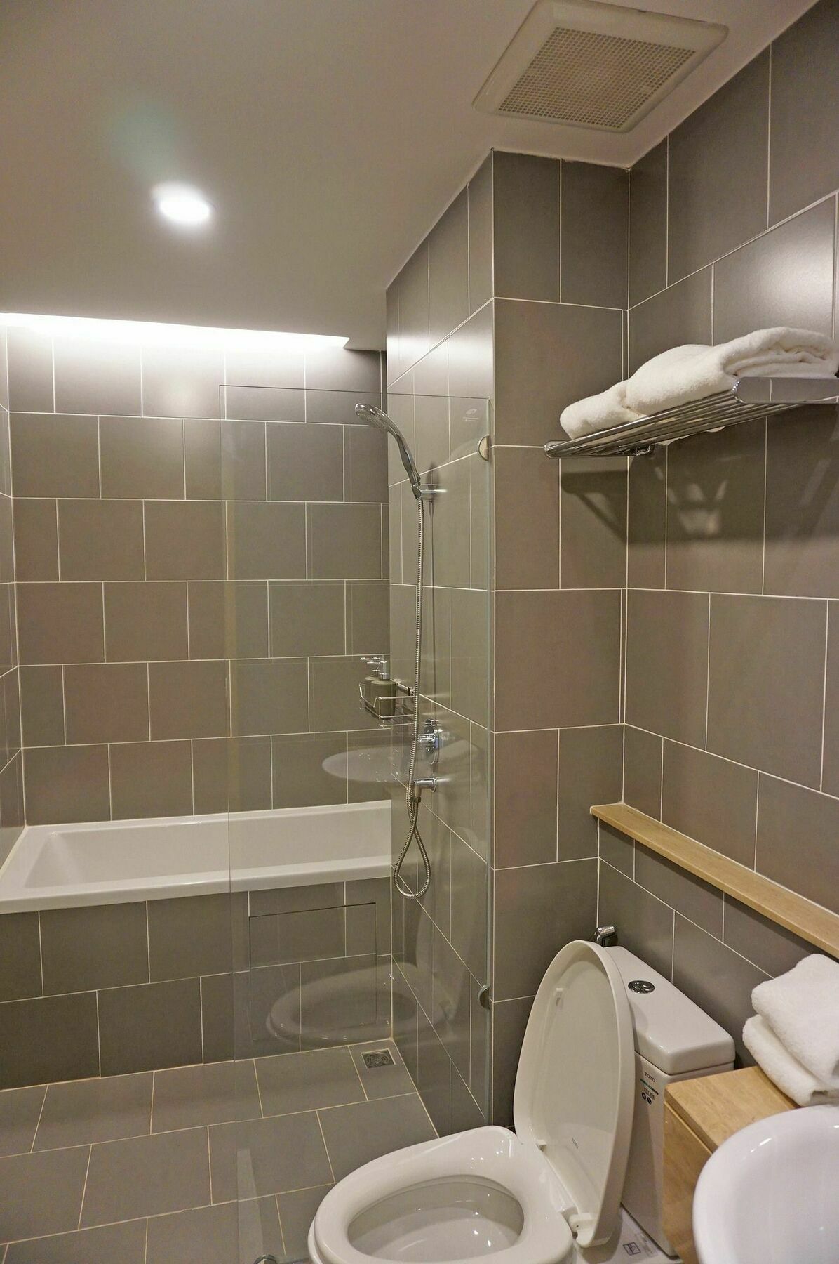 Benri Sriracha Residence Si Racha Ngoại thất bức ảnh